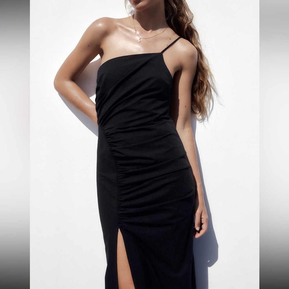 Zara limited edition bloggers favourite maxi dress you cannot miss - Picture 2 of 10